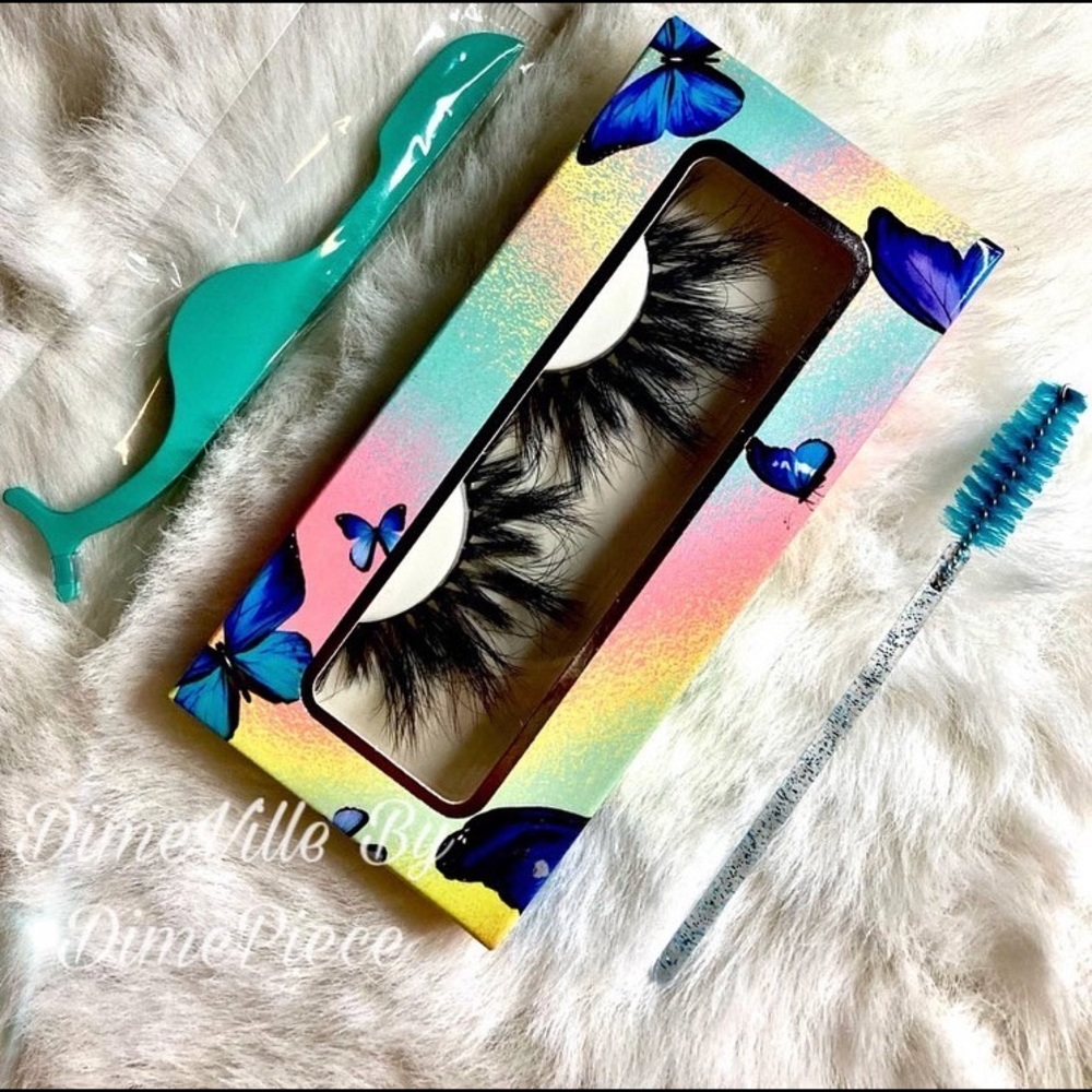 25𝓜𝓜 𝓜INK 𝓔YELASHES💎”𝓢HE’S 𝓢O 𝓣RUE” - Picture 3 of 4